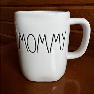 Rae Dunn White 'Mommy' Mug
